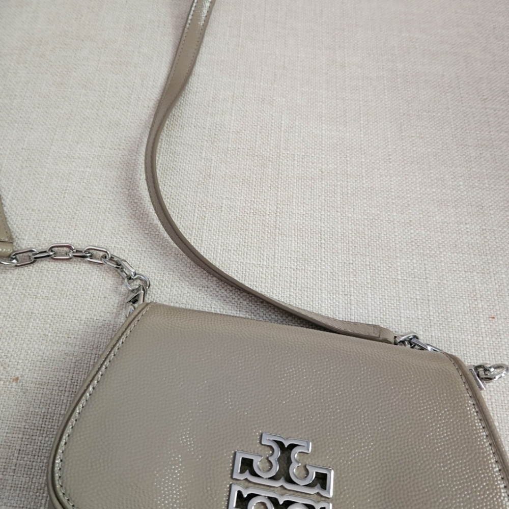 Tory Burch Small Grey Patent Leather Bag